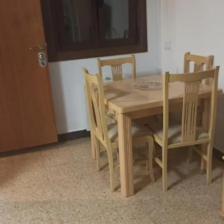 Casa , Albanya
