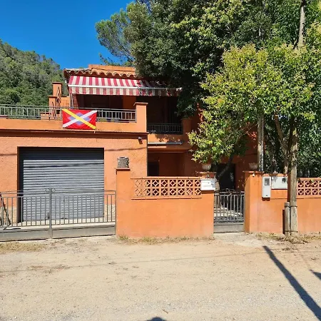 Casa , Albanya